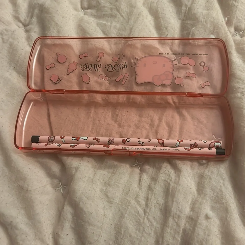 Hello Kitty Pencil Case with Two Pencils